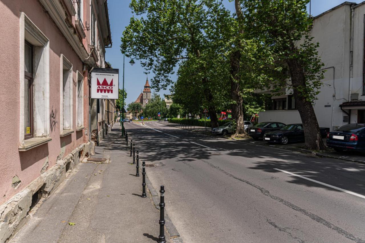 Sabin Apartments Private Parking Braşov Buitenkant foto