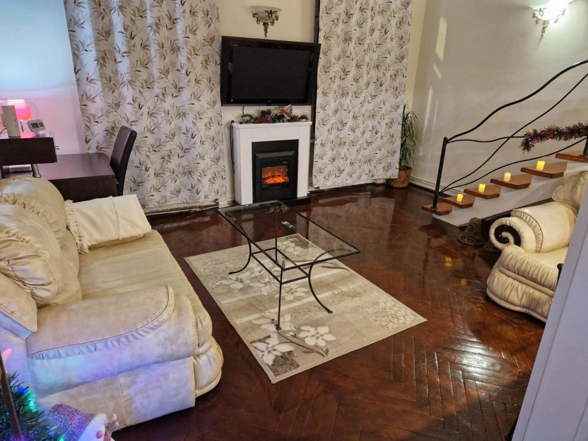 Sabin Apartments Private Parking Braşov Buitenkant foto